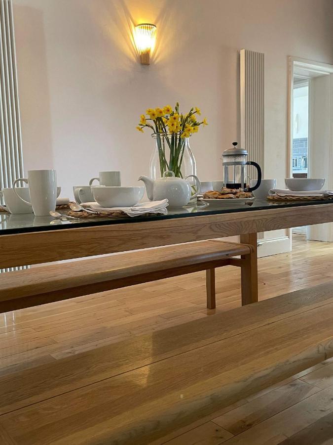 The Clock Tower Apartment - Spacious, Modern, 2 Bed Room Apartment , Southsea With Free Parking - Sleeps 4 Portsmouth Zewnętrze zdjęcie